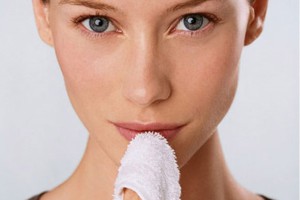 5 cách tô son lì khi tiết trời thu đông